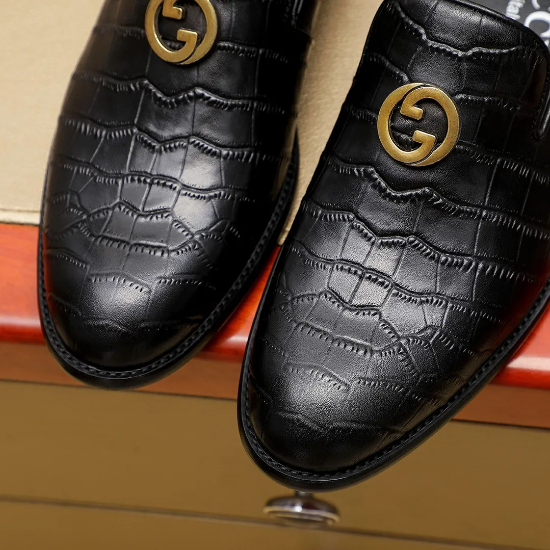 Men's men's shoes 💰400 🆘【GUCCI】Gucci ·🐑里· Hot-selling beanie shoes, top brand luxury, top quality, latest fashion beanie shoes.. The upper is made of original first-layer cowhide. (🐑leather·inner). The original stylish and stylish soft rubber wear-resistant and non-slip outsole is light and comfortable on the foot, available in black! Matching code: 39/45 (38.46. Can be customized)